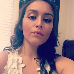 Meet your Posher, Yvette